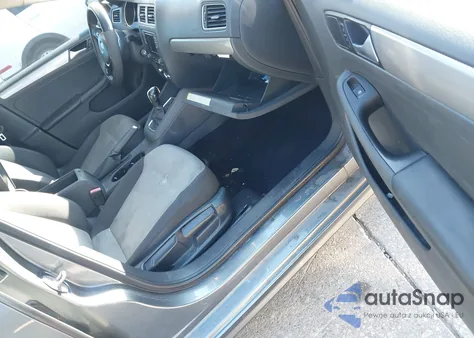 2017 Volkswagen Jetta 1.4T S from USA, damaged, VIN 3VW2B7AJ5HM352936